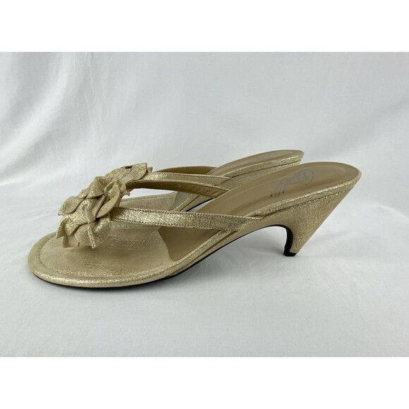 Donald J. Pliner Gold Sandals! Gorgeous. 10. - Picture 7 of 13